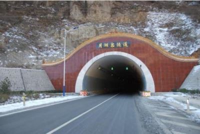 晋济高速月湖泉隧道